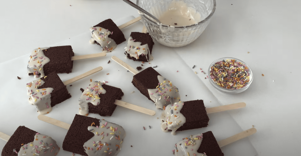 Brownie Pops by Foodstirs